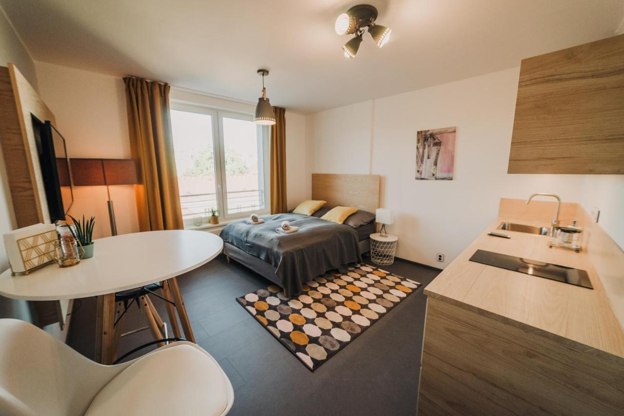 Ferienwohnung Beautiful New Studio, 400M From The Square Pilsen Exterior foto